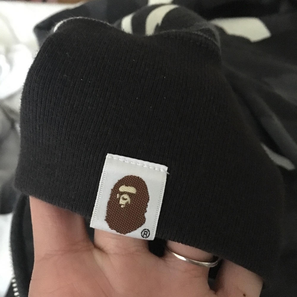 BAPE shark jacket GLOW IN THE DARK - Picture 6 of 6